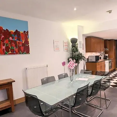 아파트호텔 The In The Center