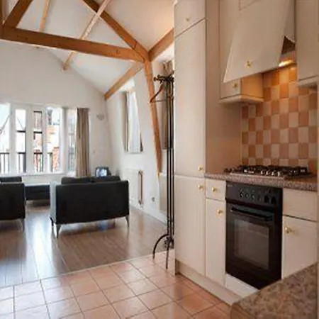 아파트호텔 The In The Center 4*