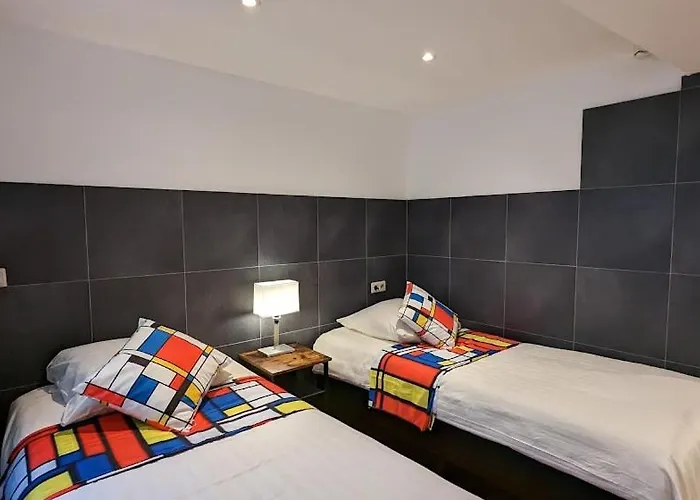 The In The Center Aparthotel 4*