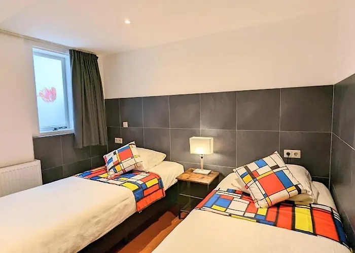 Aparthotel The In The Center 4*