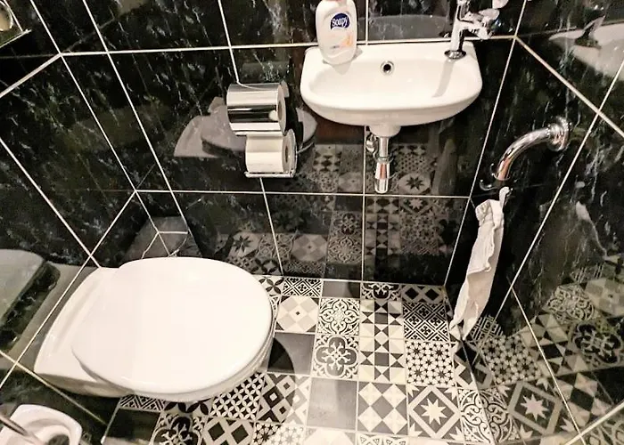 The In The Center Aparthotel