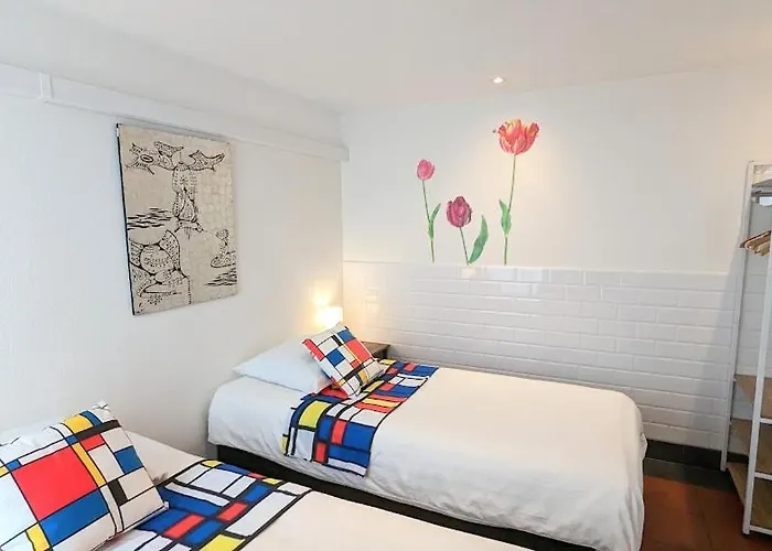 The In The Center Aparthotel