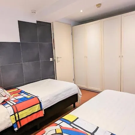The In The Center Apartmanhotel Amszterdam