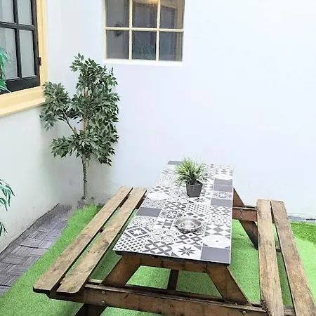 The In The Center Apartmanhotel 4*