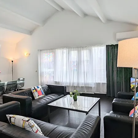 The In The Center Apartmanhotel Amszterdam