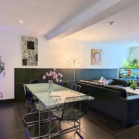 The In The Center Aparthotel 4*