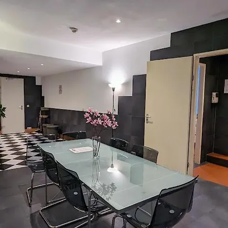 شقة فندقية The In The Center