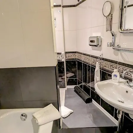 Aparthotel The In The Center