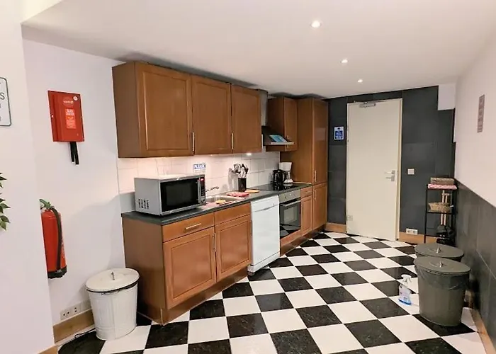 מלון דירות The In The Center