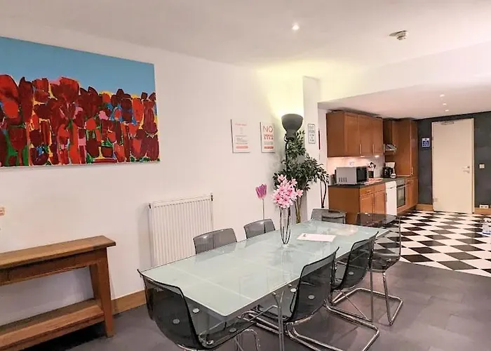 מלון דירות The In The Center