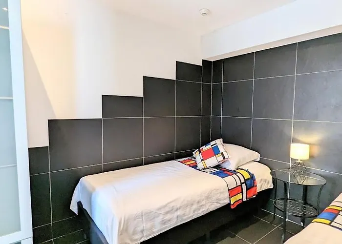 The In The Center 4*