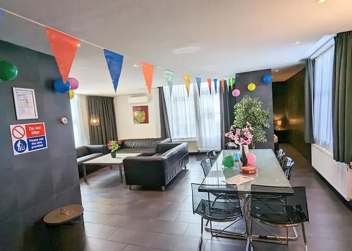 The In The Center 4*